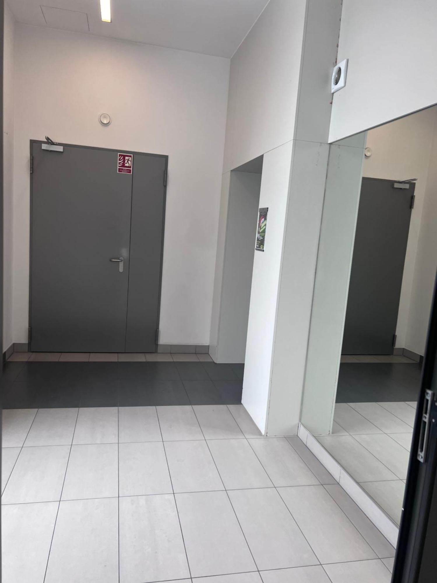 Lake Park Apartament With Free Parking Airport Netflix Apartment Варшава Екстериор снимка