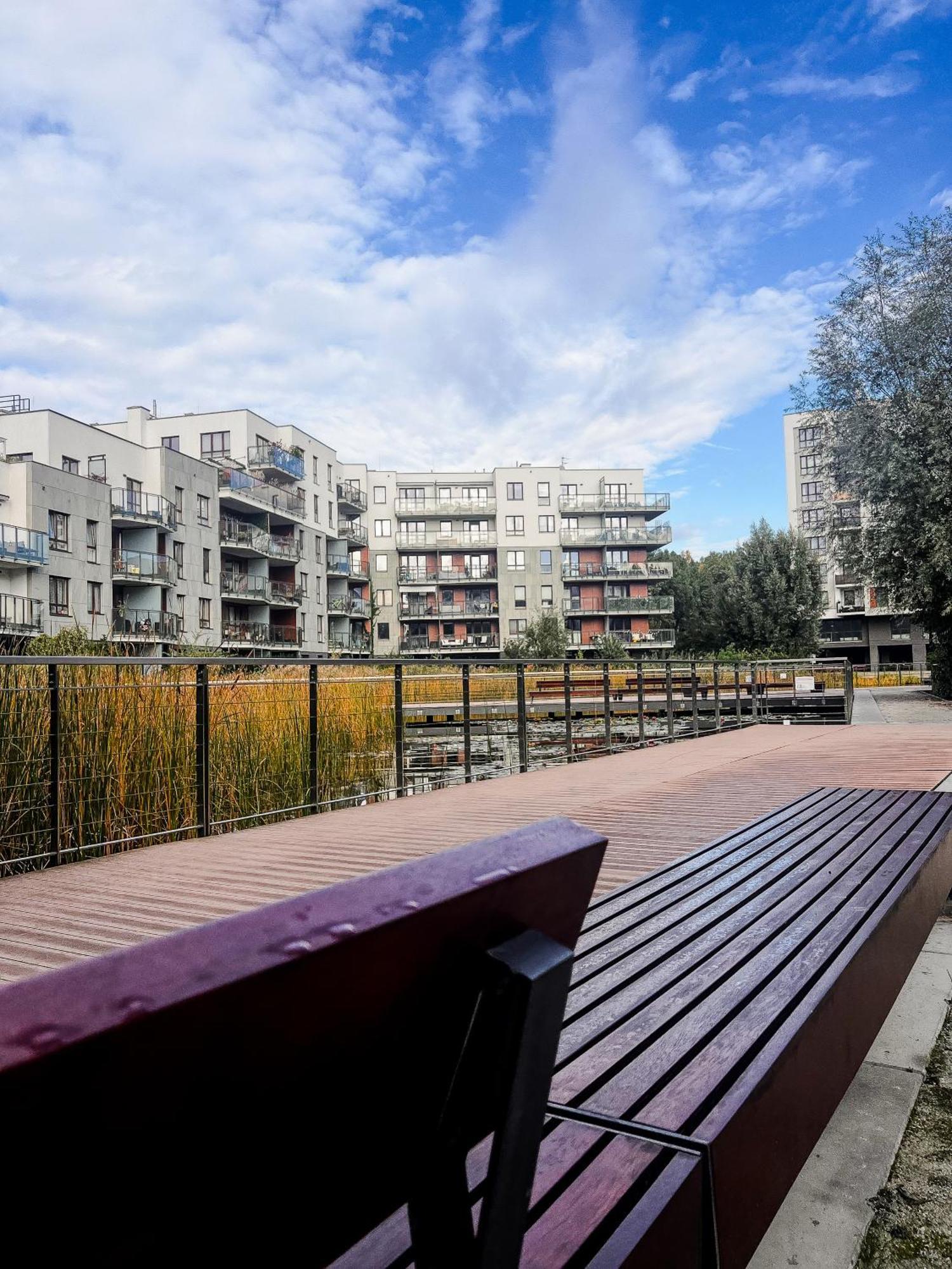 Lake Park Apartament With Free Parking Airport Netflix Apartment Варшава Екстериор снимка